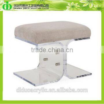 DDH-0142 Trade Assurance Clear Plexiglass Stool