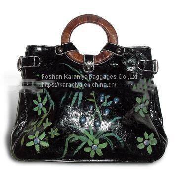 Leather shoulder bag