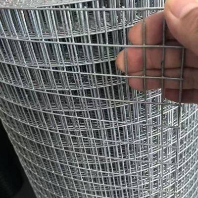 Hot Dipped Galvanized Welded Wire Mesh Rolls for Construction and Fencing photo-2