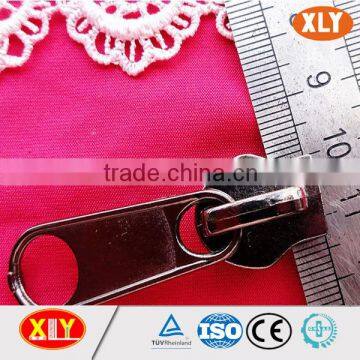 Shenzhen Xly Autolock Slider for Bag Nylon Zipper photo-2