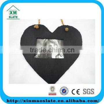 [factory direct] hot sale 25x25cm Natural Edge Heart Shape Hanging Slate Picture Frame Item XK-2525HD2A