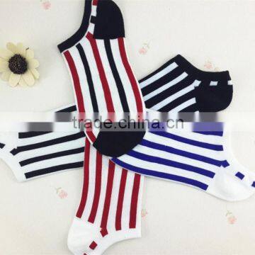 Man's fashion hot style ankle socks with simple pattern