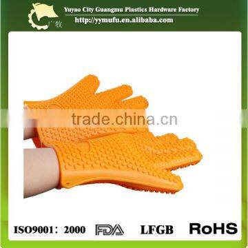 Designed to Easily Slip on and off as Well as Flexible Enough for You to Grab Items With Ease Silicone Gloves