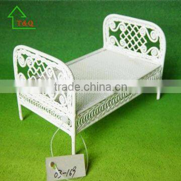 Dolls House Miniature Bedroom Furniture White Wrought Iron Wire 1:12 Double Bed
