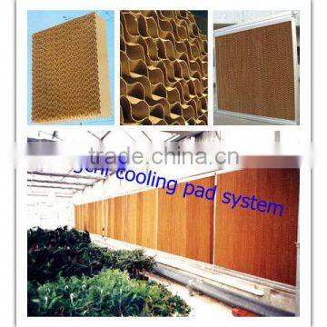 Evaporative cooling pad for poultry farm