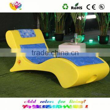 2017 New design Eco-friendly Colorful Leisure Bed for Garden