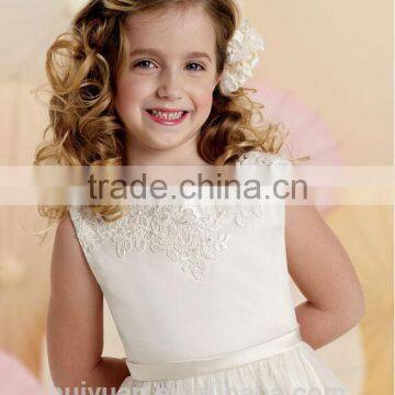 Lovely Satin off Shoulder Baby Gown Lace Discount Flower Girl Derss photo-4