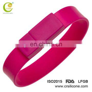 Cheap Customized Advertising Gifts Wedding Decoration Glow in the Dark Boys Bangles and Bracelets photo-4
