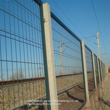 chain fence ， chain link fencing price ，Airport fence