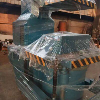 Air cushion microseismic molding machine