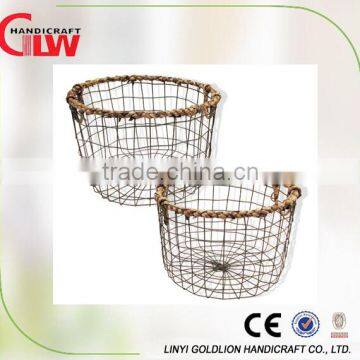 Set of 2 iron wire storage basket with plastic spraying