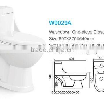 the Middle East market hot sale one piece 3L toilet