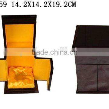 High Quality High Glossy Wooden Jewelry Perfume Gift Box with Golden Satin W359