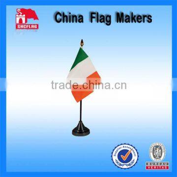 Custom Size 20x30cm Table Size National Flags With Flagpole