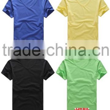 V-neck T-shirt