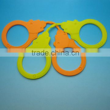 wholesale customized PMS handcuff shape fun kids toys silicone sex toy