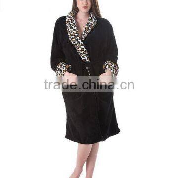 Women's Print Collar Solid Plush Robe--Black