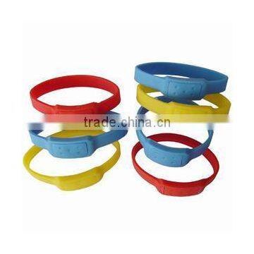 China Supplier Silicone Watch Wristband Bracelet