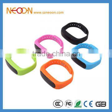 Waterproof E02 Sport Bluetooth 4.0 Smart Wrist Watch Bracelet for iOS Android Video Remote Anti-lost Pedometer - Green