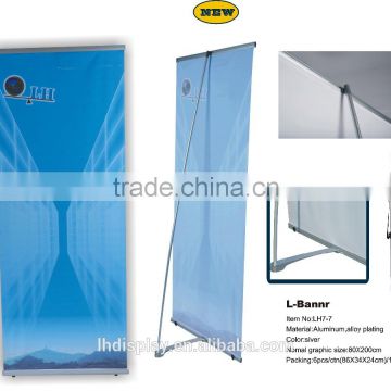 very heavy and stable with alloy foot l banner stand