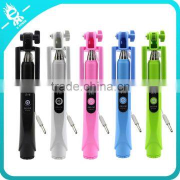2016 OEM wholesaler cable selfie stick with foldable handle for mobile phone