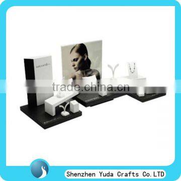 Elegant design acrylic jewelry display stand logo printed acrylic stand for jewelry display