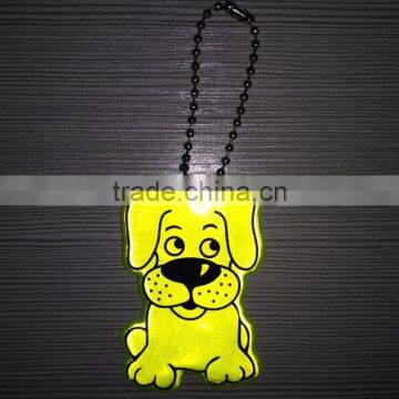 EN71 promotional plastic dog shape reflector keychain hanger souvenir