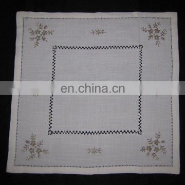 polylinen napkins with embroidery and hemstitch