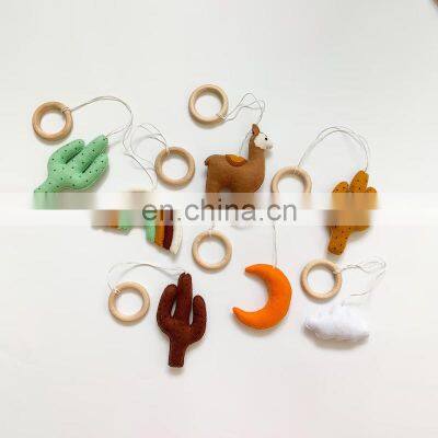 Hot Sale Felt Baby play gym toys, boho baby shower Montessori felt toys Crib Hanging Vietnam Supplier