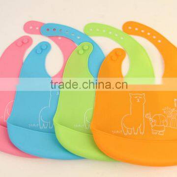 Ningbo manufacturer re-use easy to rinse cute animal design silicone baby bib