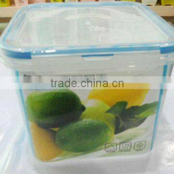 Plastic square transparent crisper with lock