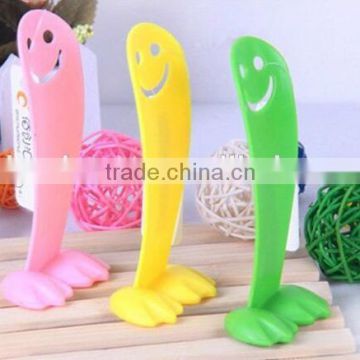 NEW DESIGN Household goods plastic shoehorn