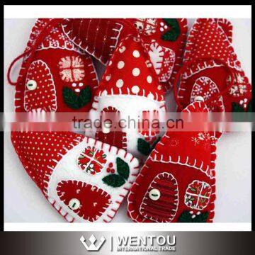 Red and White Holiday Decoration Felt Christmas Ornaments