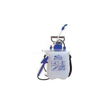 5L hand compression sprayer for garden use