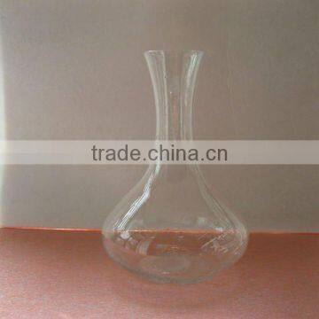 glass wine decanter/wine bottle