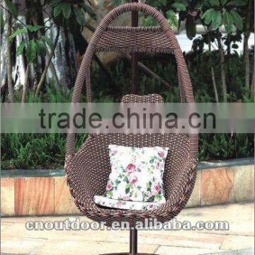 Outdoor swing chair