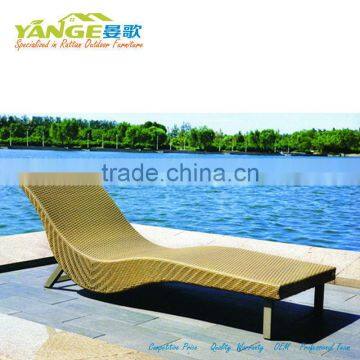 Outdoor furniture white rattan wicker sun lounge chaise hotel swimming pool lounge