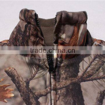 OEM Custom Factory Warm Softshell Clothing Long Sleeve Hunting Jacket photo-3