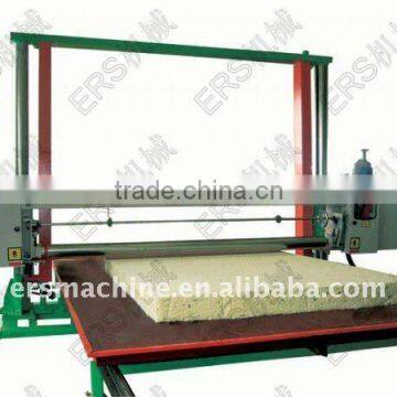 Automatic horizontal mattress rebonded foam cutting machine
