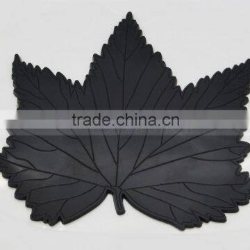 Car Styling Mat Powerful Silica Gel Magic Dashboard Sticky Pad Maple Leaf Mat Anti-Slip Non Slip Mat for Phone Car Accessories photo-2