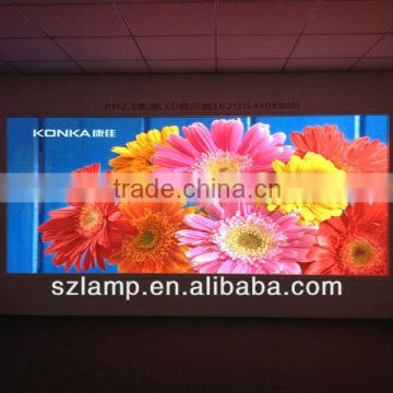 P2.5 super slim tri- color HD LED screen