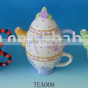 ceramic teapot