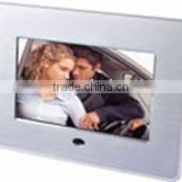 Multi-function Digital Photo Frame (7inch Digital Photo Frame/lcd digital photo frame/digital picture frame) (GF-KDF-704)