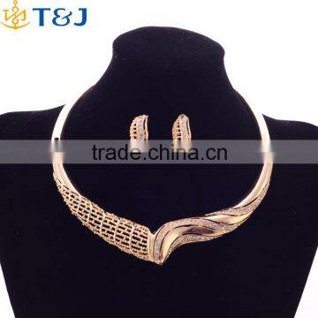 High quality African elegant women golden alloy jewelry set crystal exaggerate jewelry set