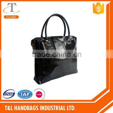 2016 New arrival high quality fashion custom PU PVC Handbags for young Lady