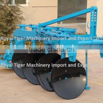 Agricultural implement of disc plow, reversible type