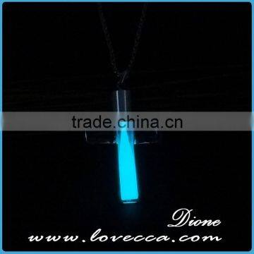 Luminous Glow in the Dark Heart Locket Charm Pendant Ladies Jewelry Necklace photo-5