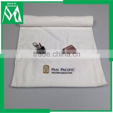 Bamboo sports towel with zipper