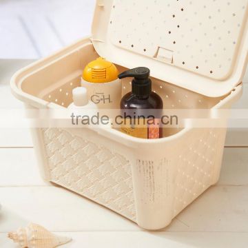 household plastic storage box with lid and handle