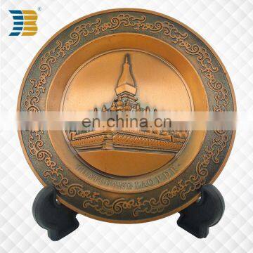 custom copper embossing souvenir plate with wooden base